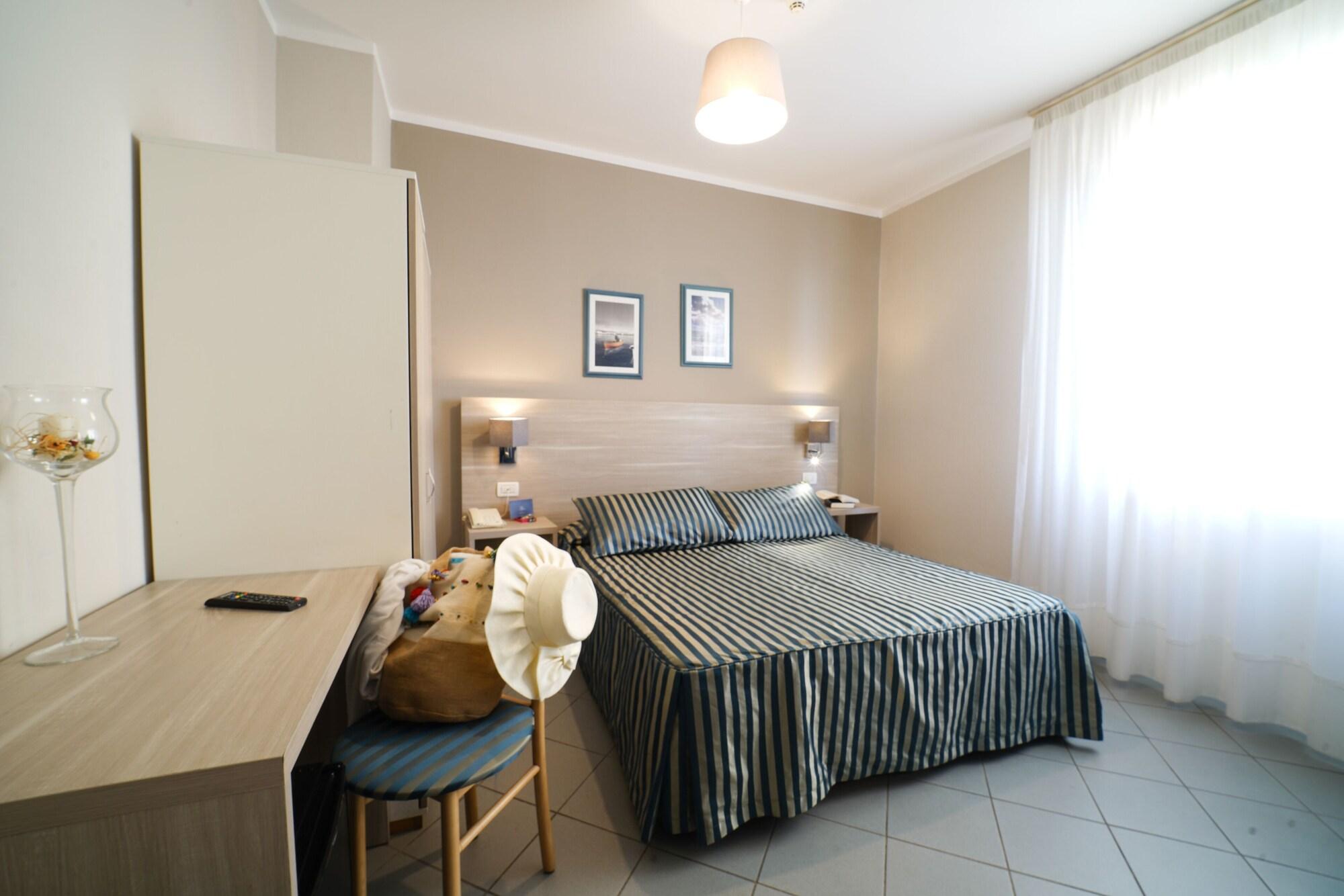 Hg Hotel Il Settebello مارينا دي سيسينا المظهر الخارجي الصورة