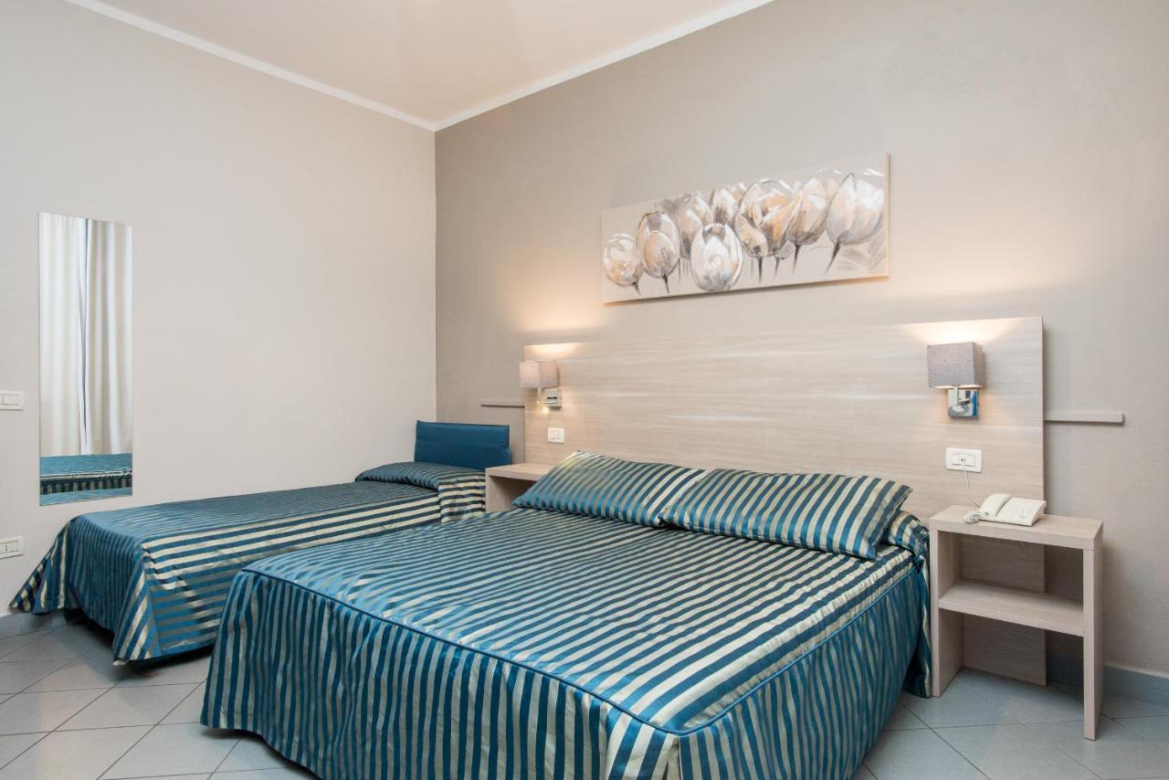 Hg Hotel Il Settebello مارينا دي سيسينا المظهر الخارجي الصورة